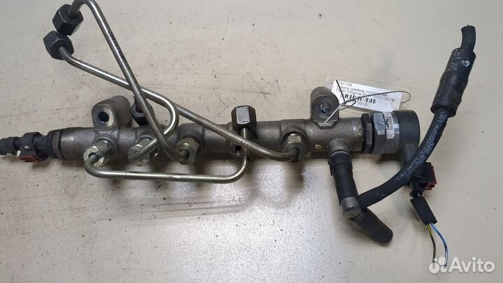 Рампа топливная Opel Insignia, 2018