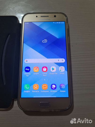 Телефон Samsung galaxy A7 2017