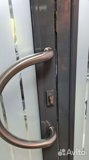 Металлическая дверь бу