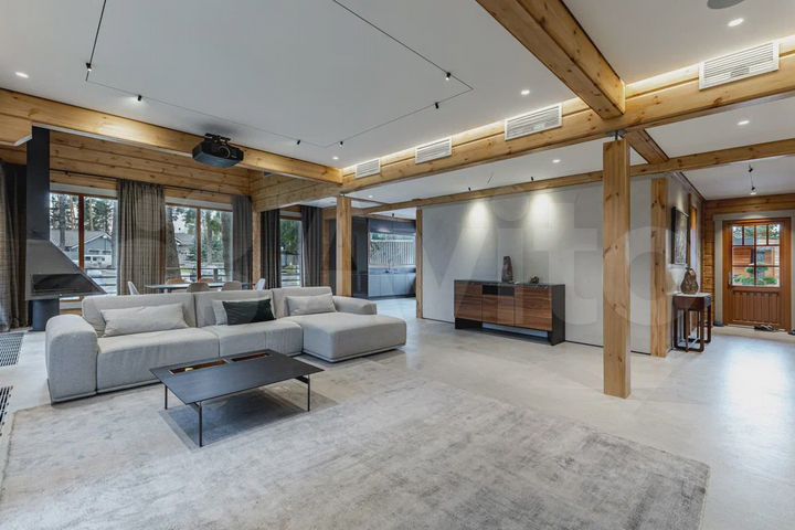 Коттедж 362 м² на участке 25,5 сот.