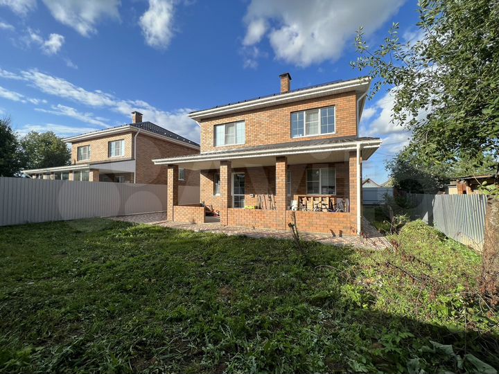 Коттедж 185 м² на участке 5 сот.