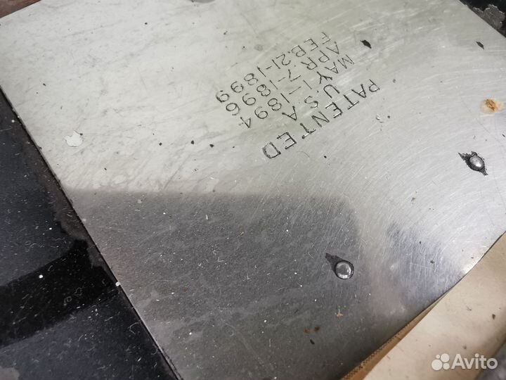 Швейная машина Singer