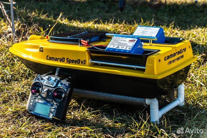 Прикормочный кораблик с GPS навигацией и двумя акб