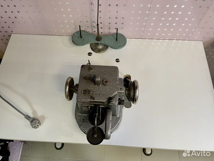 Швейная машинка бу