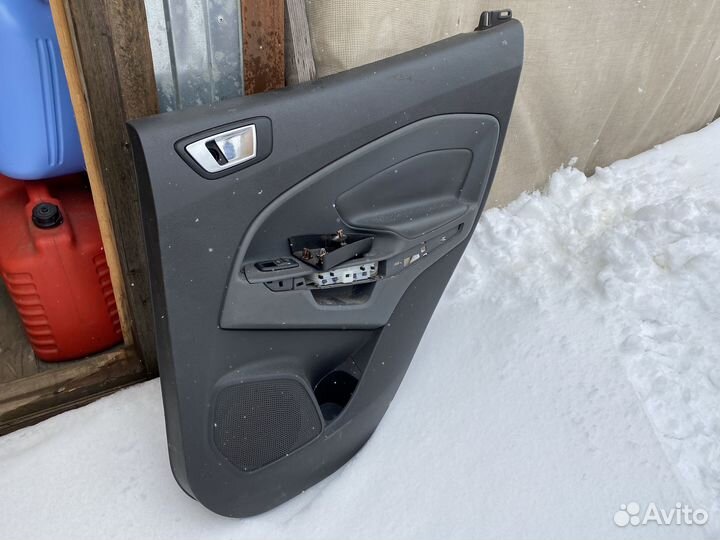 Задняя дверь правая Форд эко Спорт