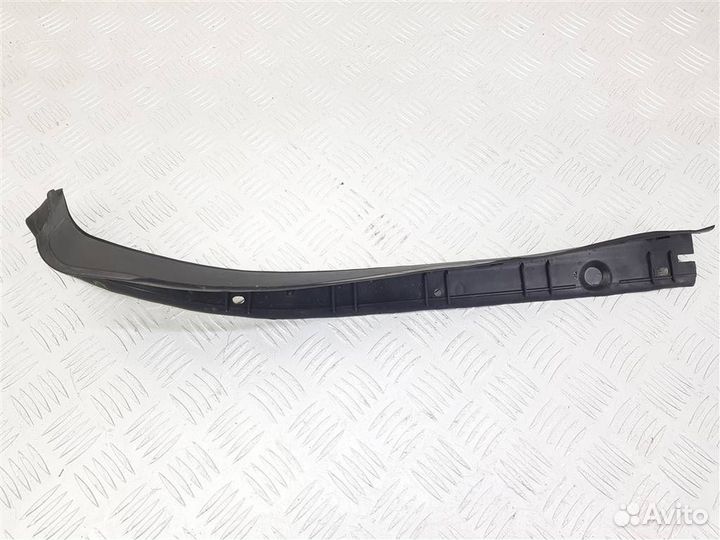 51767264273 Пыльник крыла переднего левого BMW 4