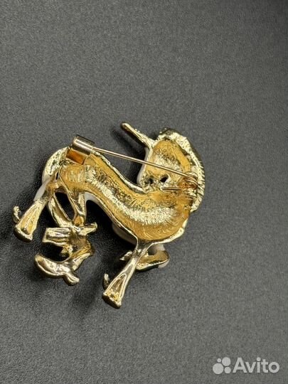 Брошь Единорог