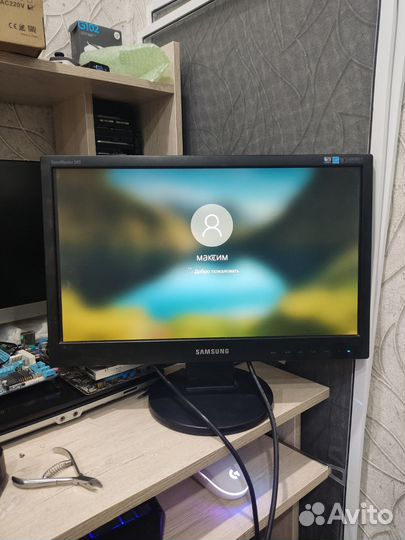 Монитор Samsung