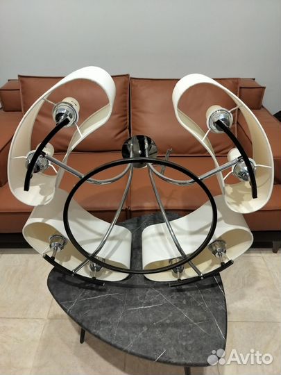 Люстра потолочная белая