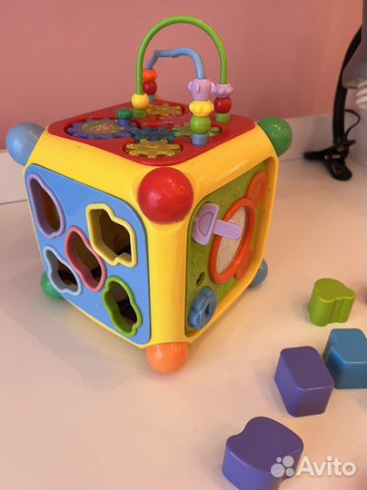 Развивающая игрушка Мультикуб