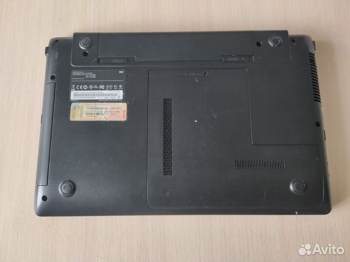 Надёжный Samsung NP300E5X