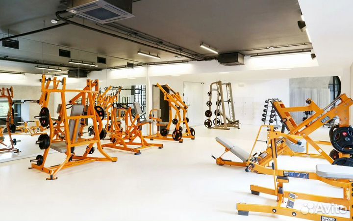 Абонемент в фитнес клуб премиум класса с бассейном