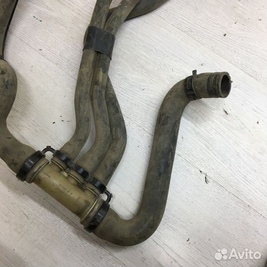 Патрубок радиатора охлаждения двс Renault fluence