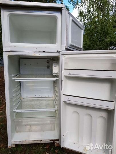 Холодильник 