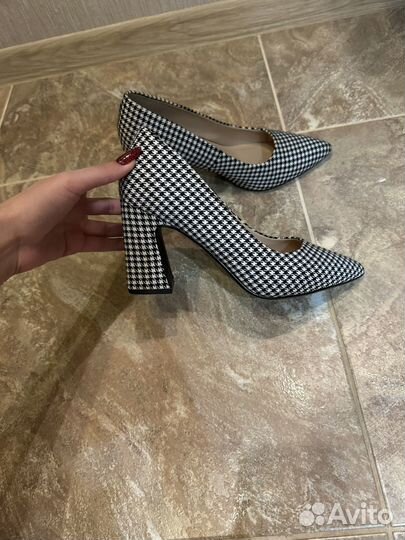 Туфли женские taccardi 38 размер