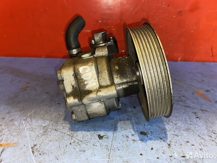 Насос гур Audi A4 1.8 CDH