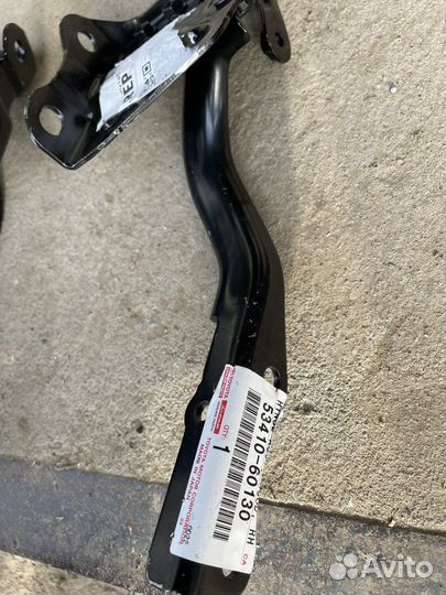 Петли капота Toyota Land Cruiser Prado