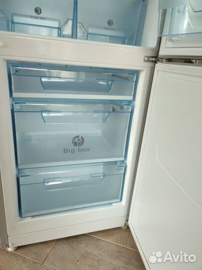 Холодильник бу. P