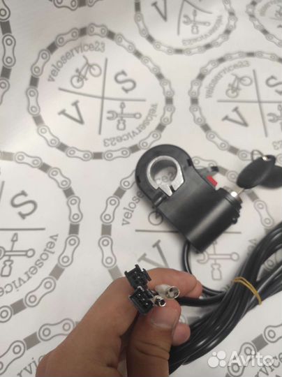 Курок газа с кнопкой и замком зажигания