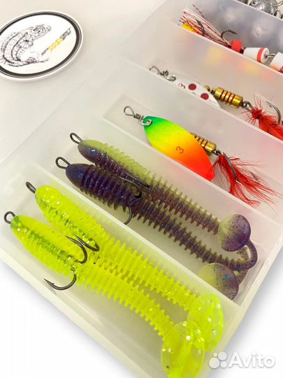 Набор с приманками Lucky John для рыбалки