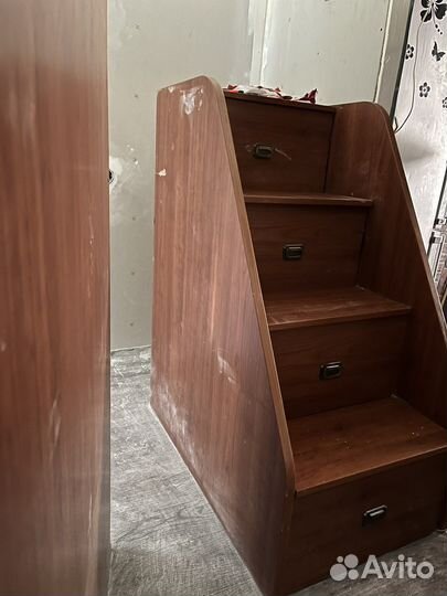 Шкаф лестница