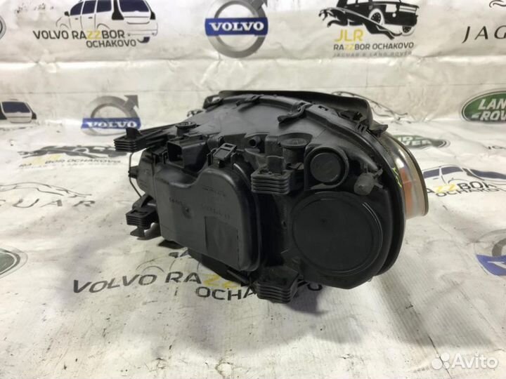 Фара правая галогенная Volvo S80 XC70 V70 P3
