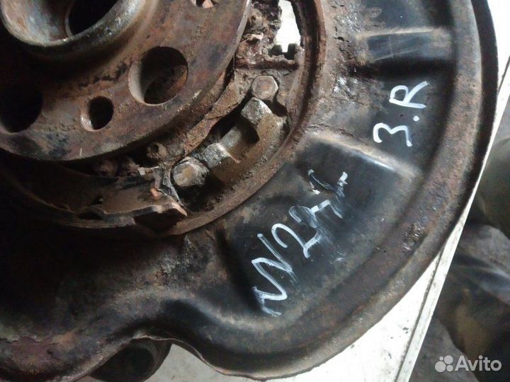 Кулак задний Mercedes-Benz S-Class W221