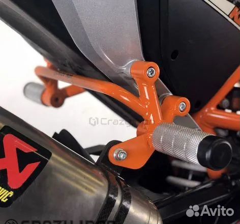 Сабкейдж Защита подножки KTM Duke 690