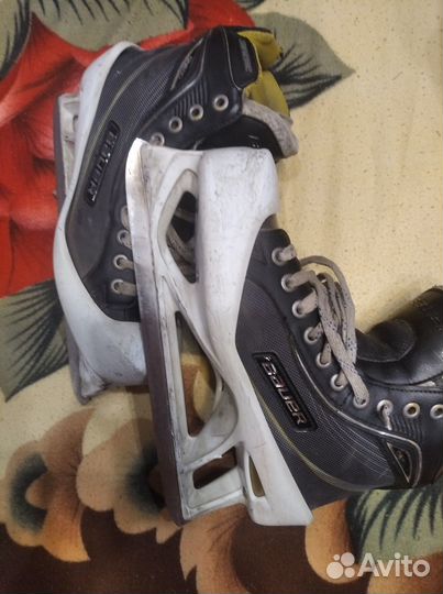 Хоккейные вратарские коньки bauer размер 42