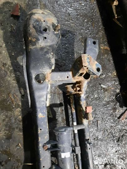 Задняя балка (подрамник) Ford Focus 2