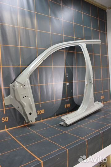 Боковина кузова левая - Geely MK