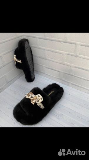 Теплые тапочки женские