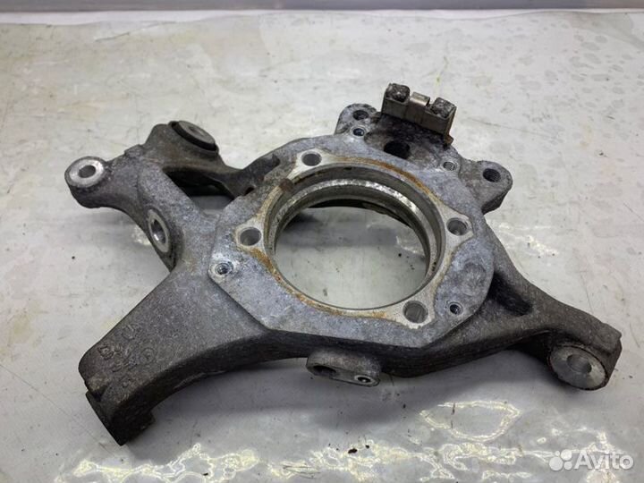 Кулак поворотный задний левый Mercedes-Benz E W211