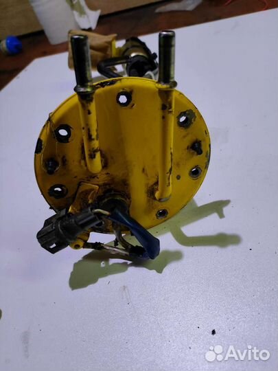 Датчик уровня топлива Toyota