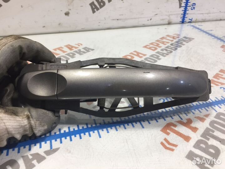 Фольксваген Туран Ручка наружняя задней двери Лев