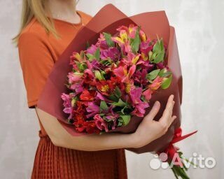 Букет из 17 альстромерий яркий микс