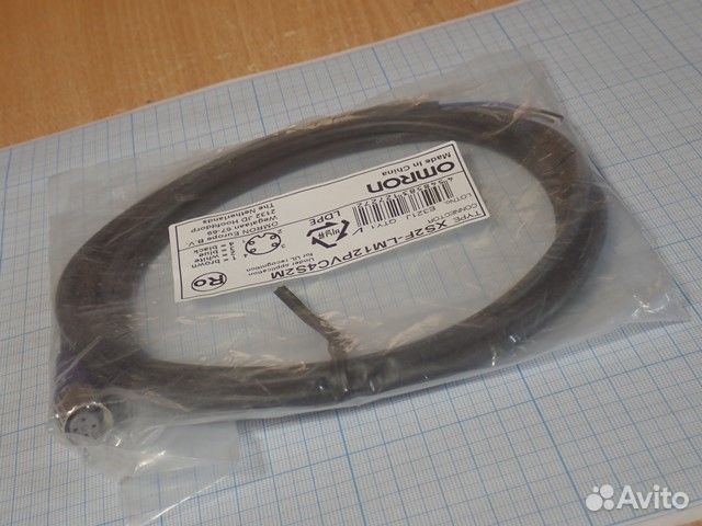 Кабель omron XS2F-LM12PVC4S2M