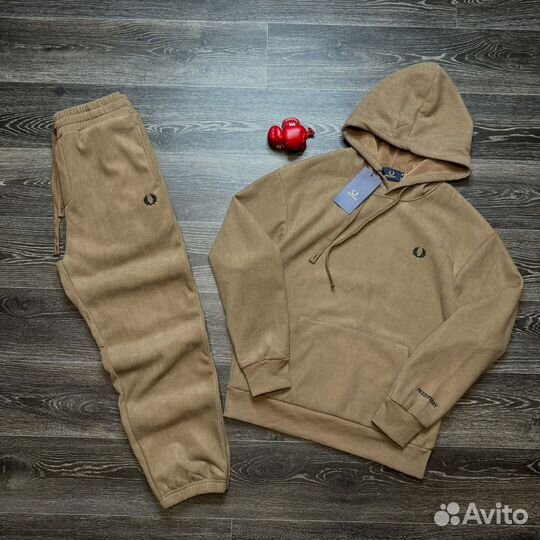 Вельветовый костюм Fred Perry