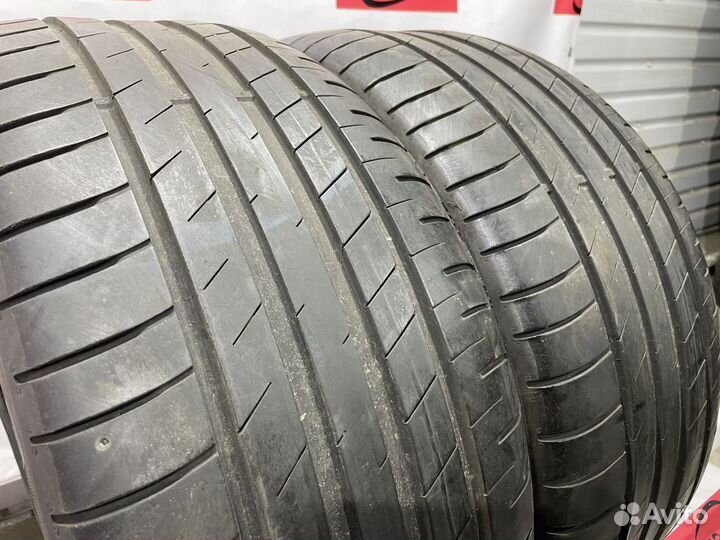 Goodyear EfficientGrip 235/40 R18