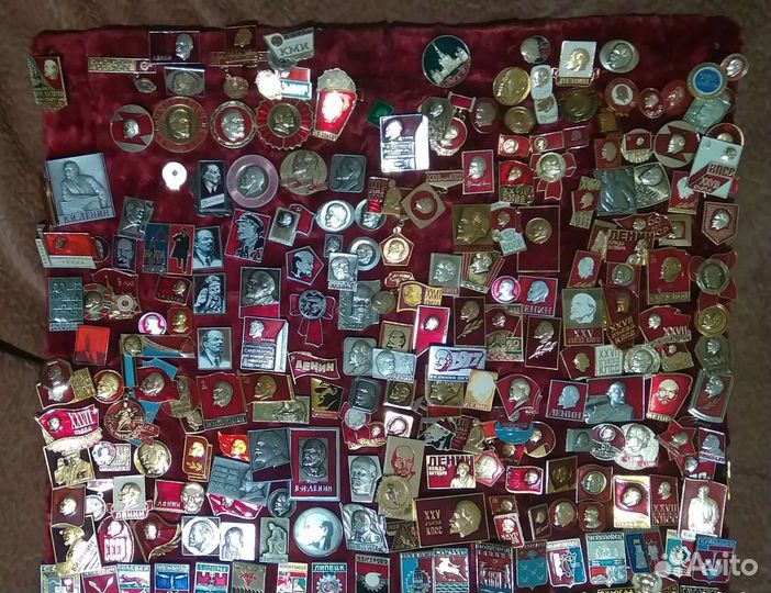 Коллекция значков СССР герб городов и Ленина