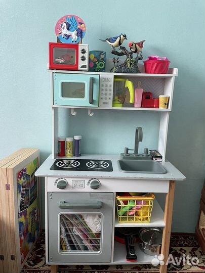 Детская деревянная кухня