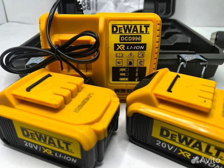 Шуруповерт dewalt dcd 996