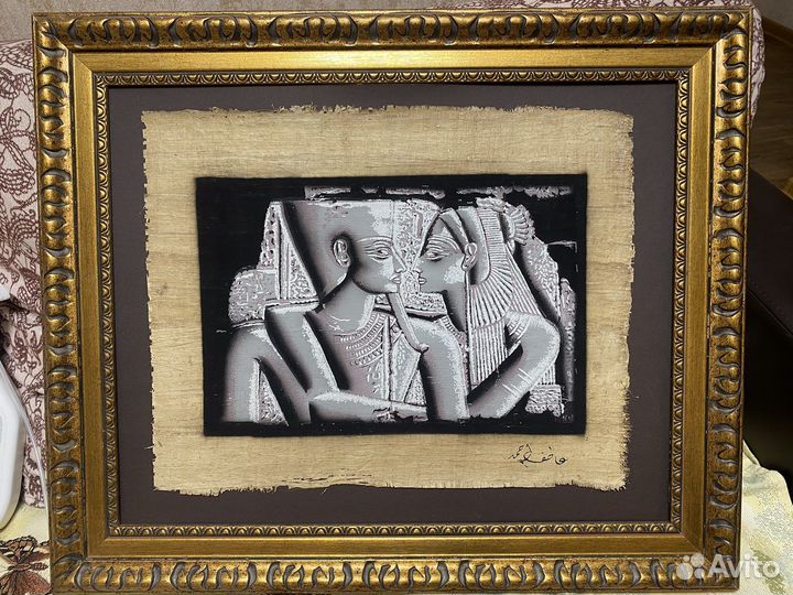 Картина в золотой багетной раме