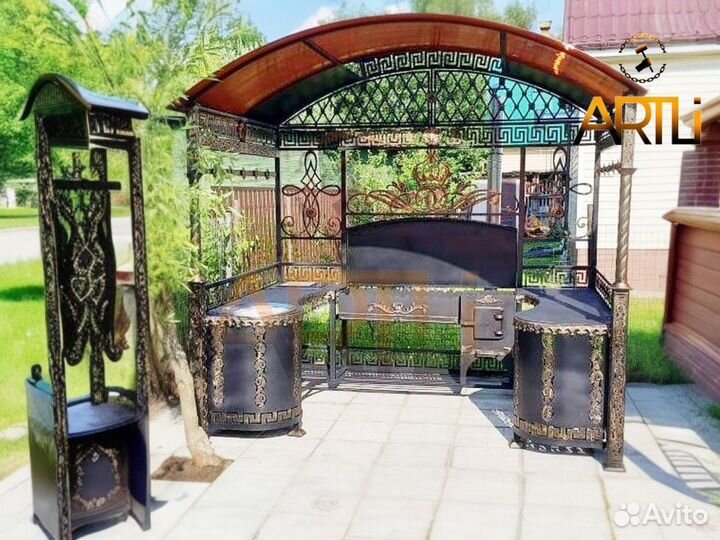 Кованая Беседка с мангалом и печью 