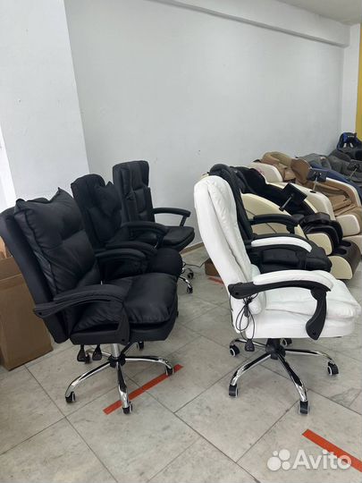 Офисное кресло руководителя