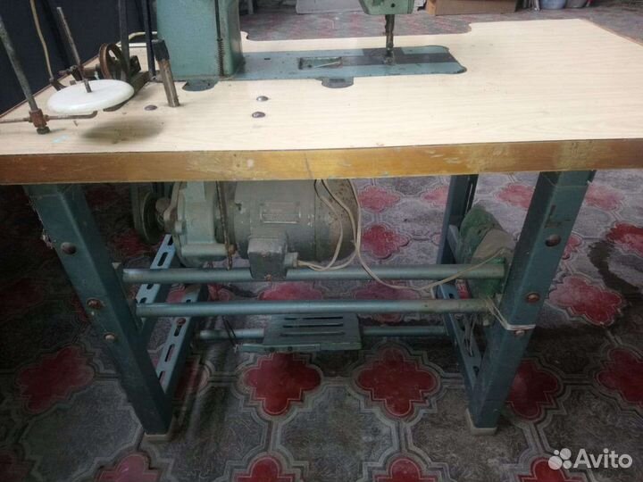 Швейная машинка промышленная