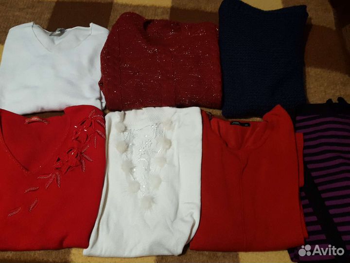 Джемпера женские