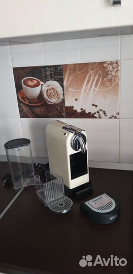 Кофеварка капсульная nespresso delonghi 165
