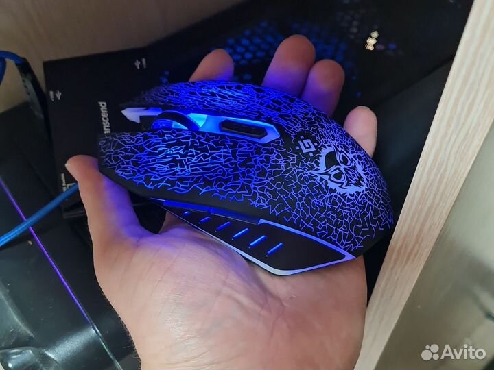 Новый комплект клавиатура, мышь и коврик