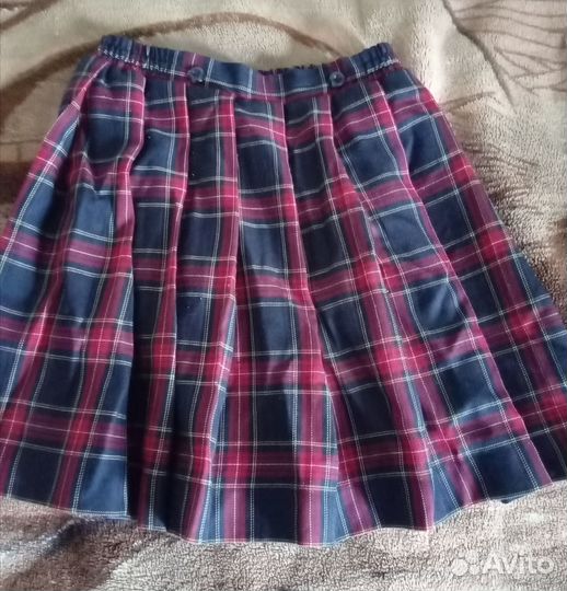 Продам школьную юбку